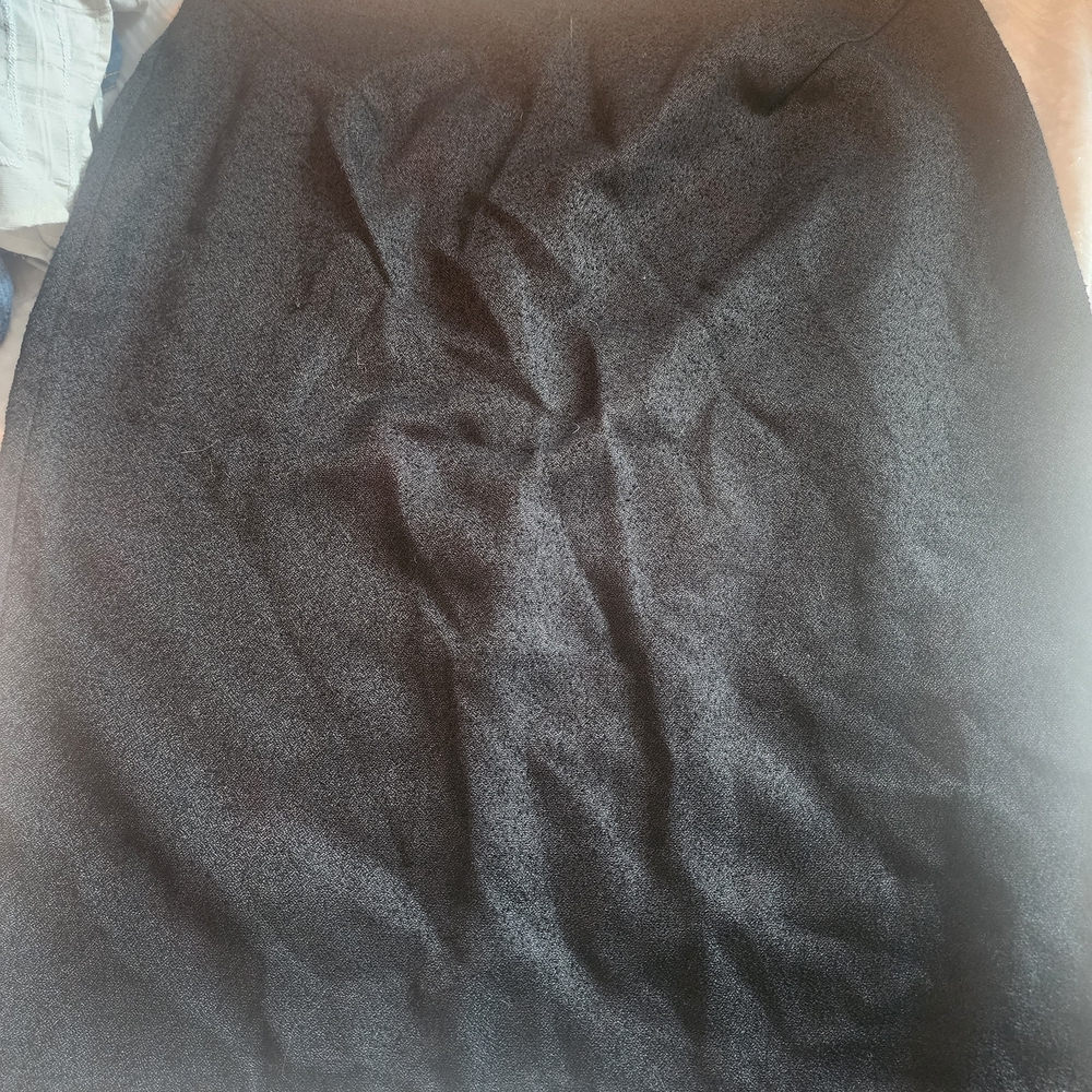 Elegant Black Pencil Skirt